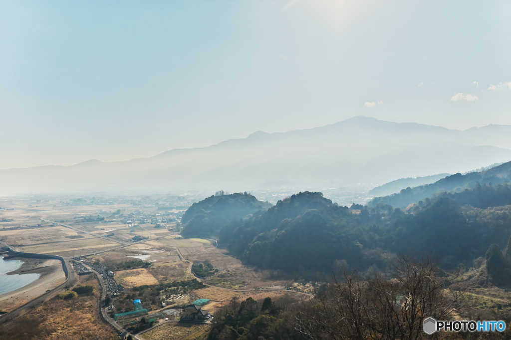 霞む町