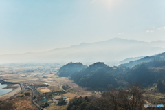 霞む町