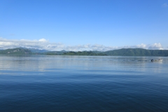 新緑の十和田湖