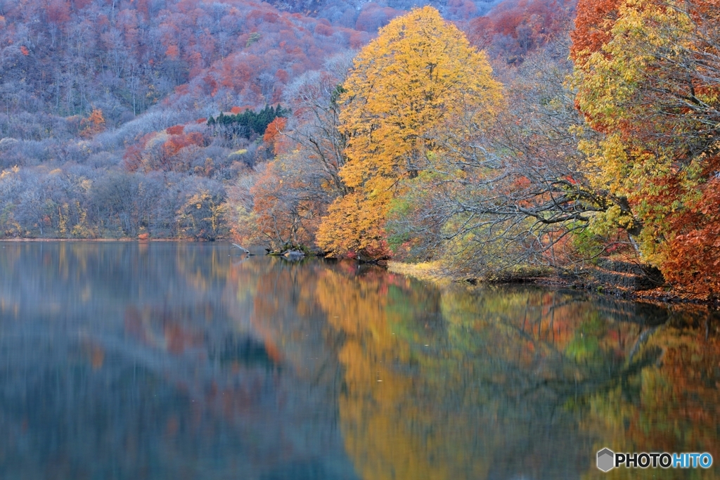 晩秋の十和田湖　2
