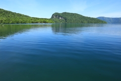 新緑の十和田湖　1