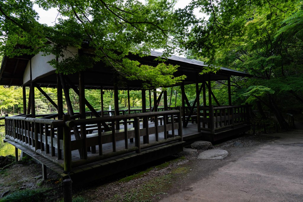 奥池