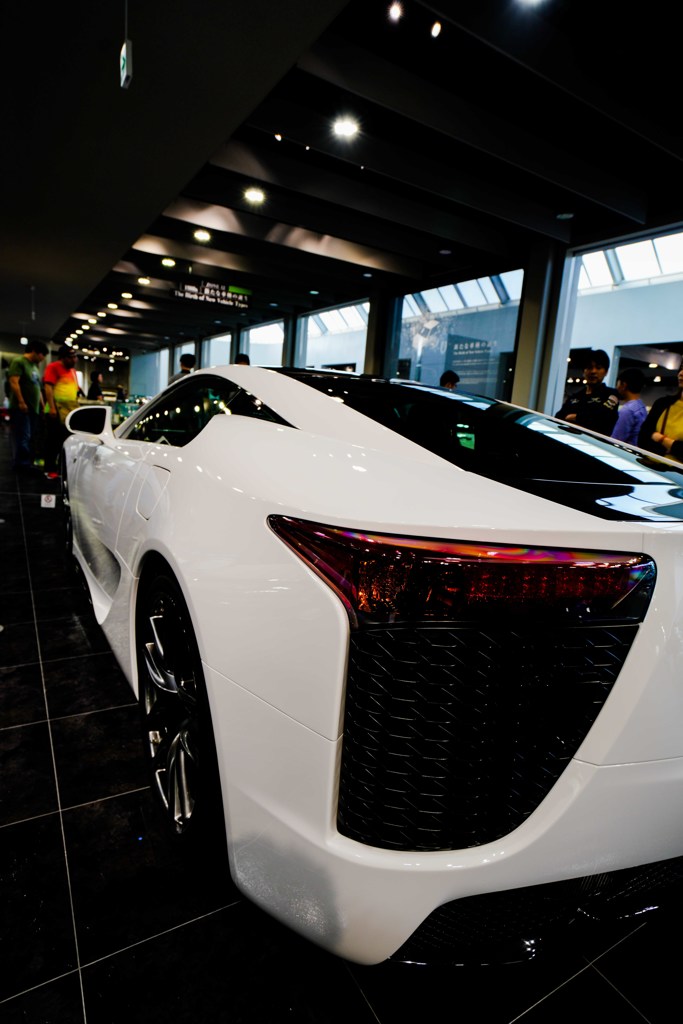 レクサス・LFA　はヒップもカッコイイ！