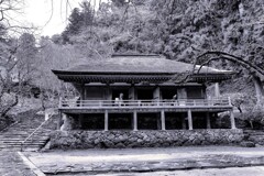 女人高野室生寺（金堂）