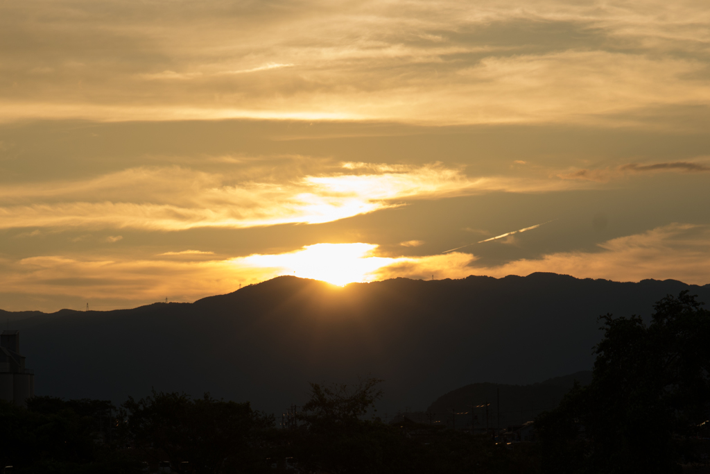 根尾川花火大会前の夕暮れ