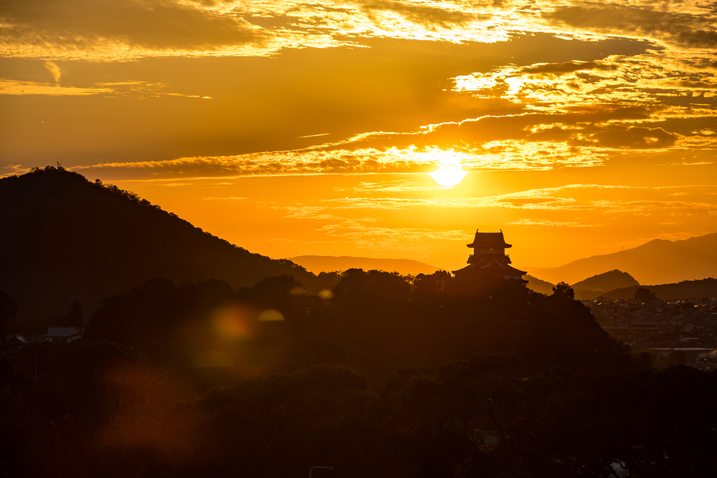 犬山城の夕暮れ