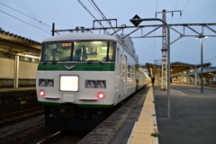 大垣駅に到着し乗客を降ろし終わったたムーンライトながら号