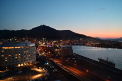 Century Marina HakodateのBarから見た函館山方向