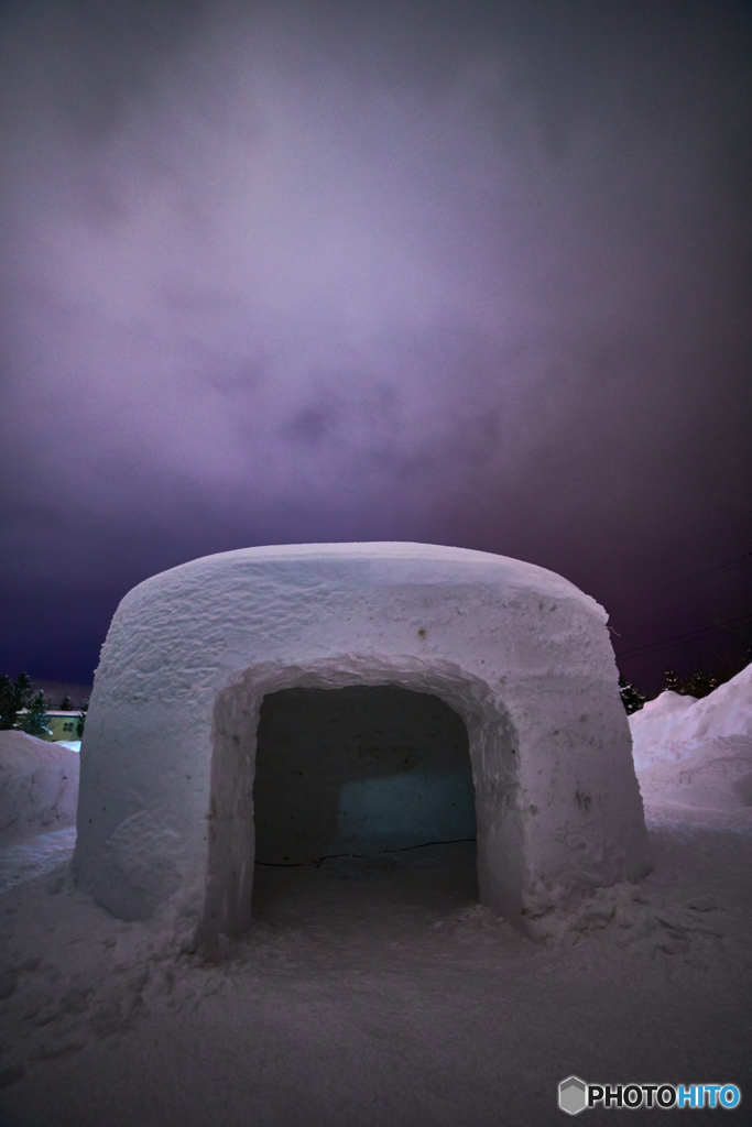 闇夜-20℃のかまくら