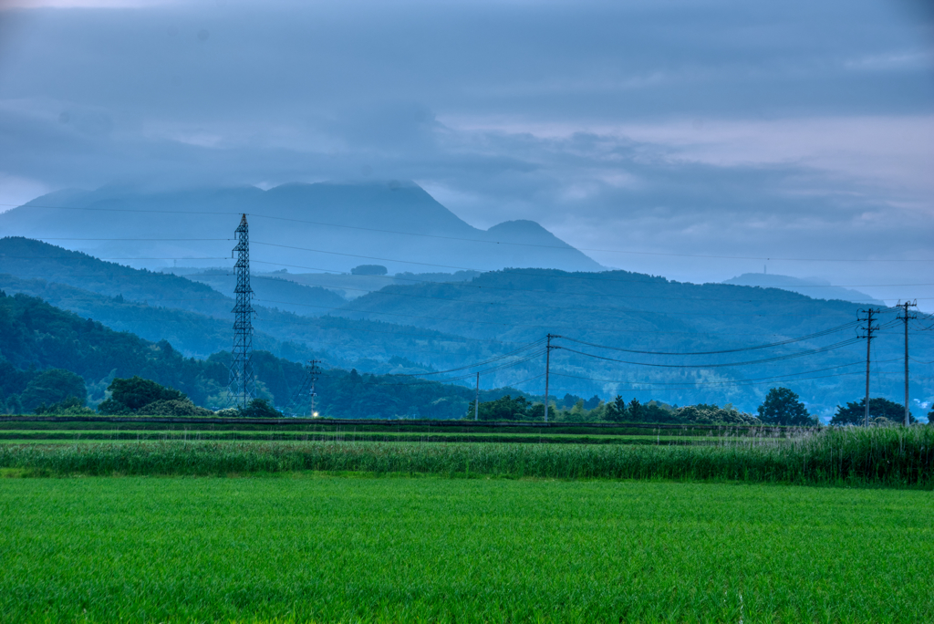 雨上がりの夕暮れ