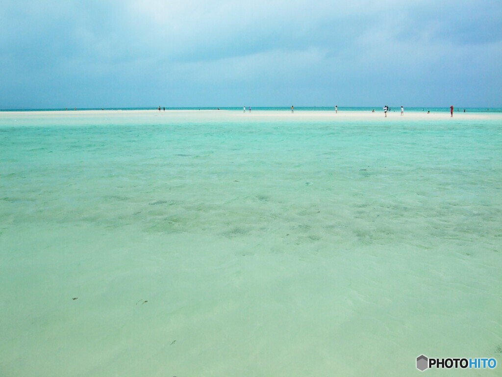 海と空の間には