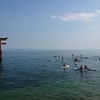 滋賀県 「白髭神社」琵琶湖上の鳥居とカヤックの人達