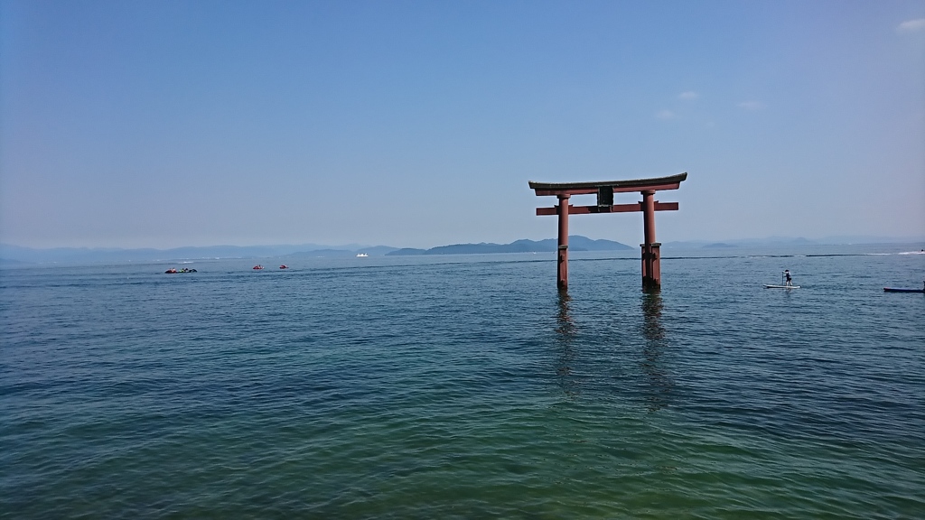 滋賀県「白髭神社」の鳥居