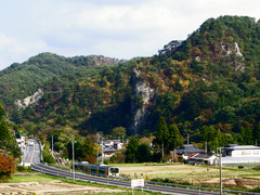 水郡線と黄葉の乙女ヶ越