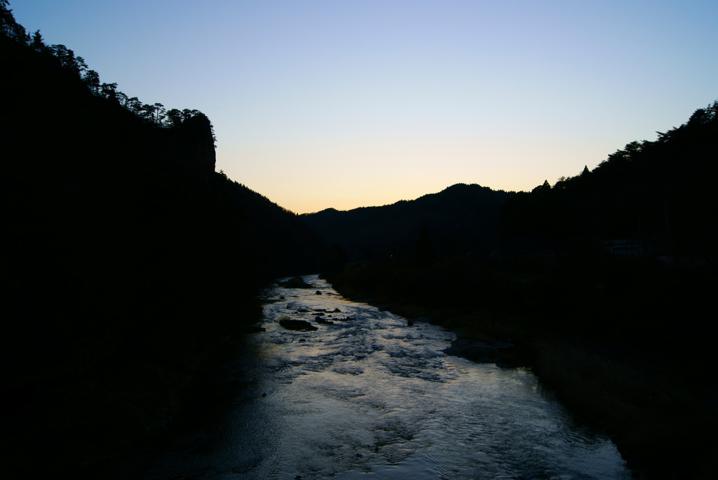 夕焼けと久慈川