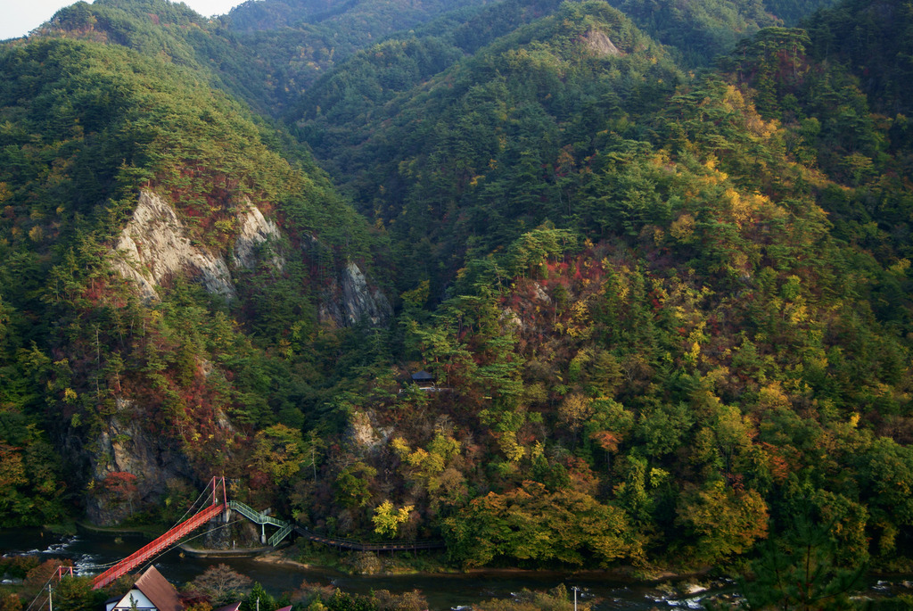 西日さす秋の剣ケ峰
