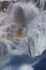 虹の氷瀑
