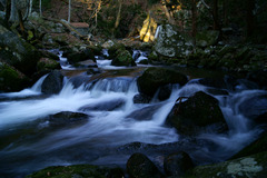 夕刻の滝川渓谷