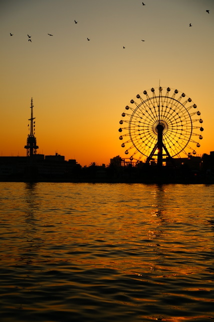 神戸港の夕暮れ