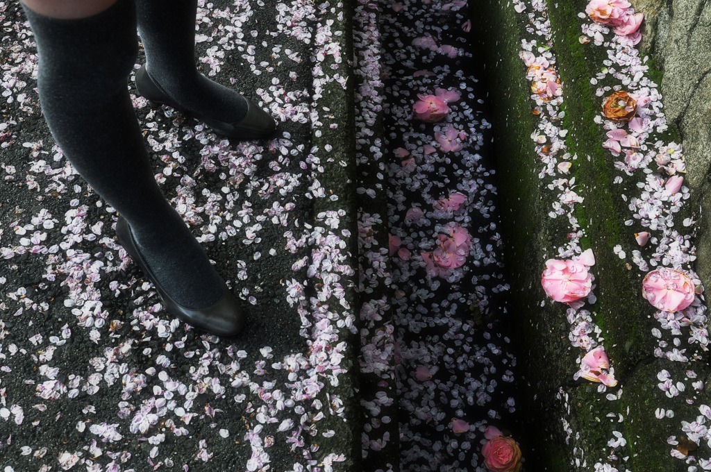 華