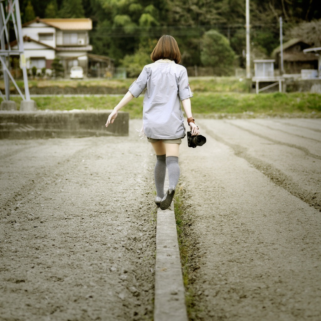 歩く