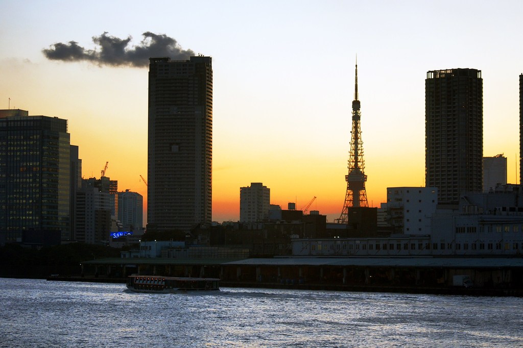 Tokyo Tower & 巨大煙突