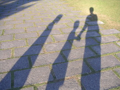 ３人