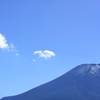 富士山、今日初冠雪。（9/25）