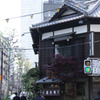 オフィス街と蕎麦屋