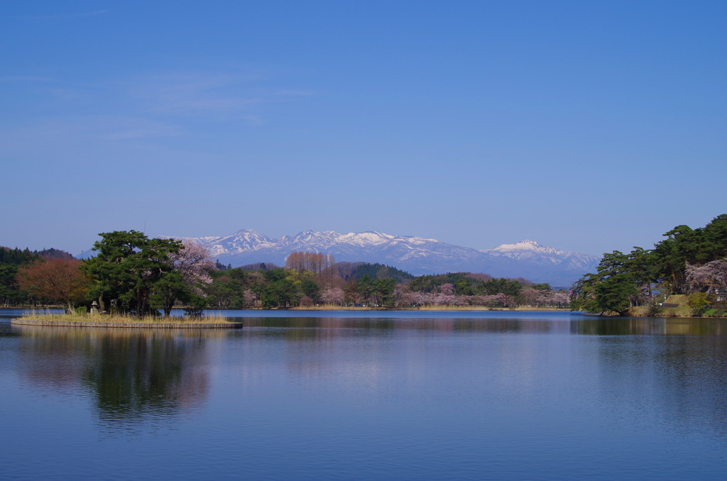 水、山、空、花