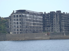 軍艦島ツアー　　外周　住居