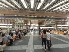 ようこそ　大阪駅へ！