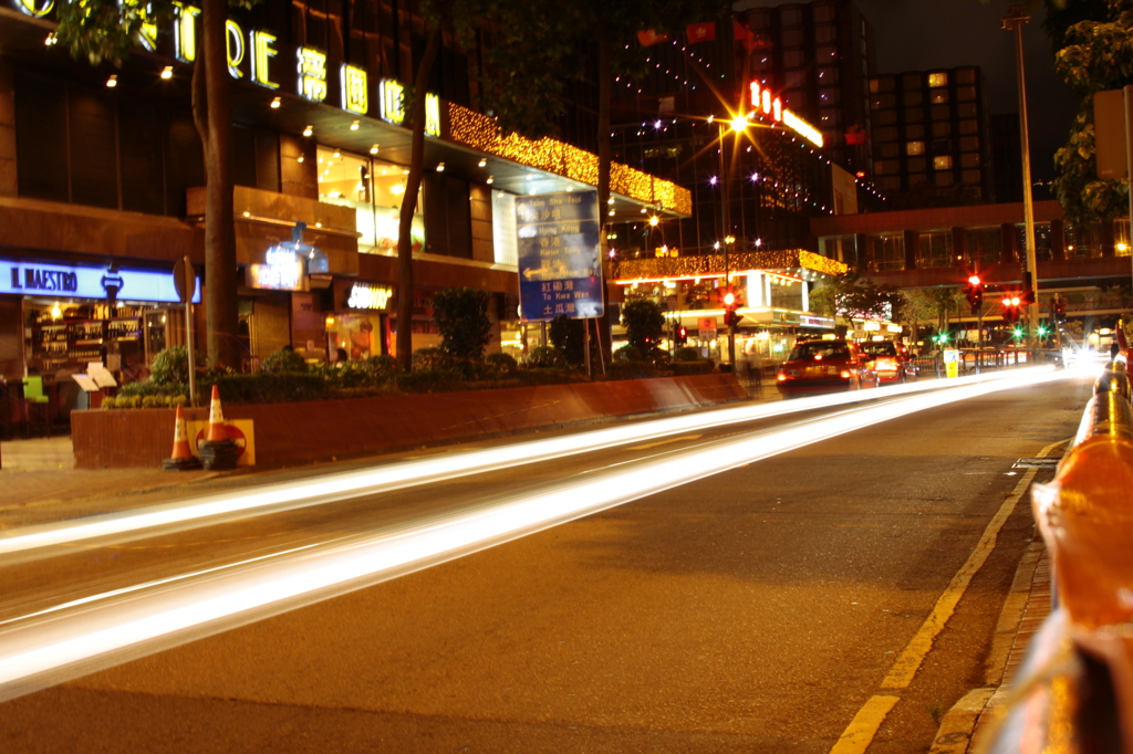 夜景とヘッドライト