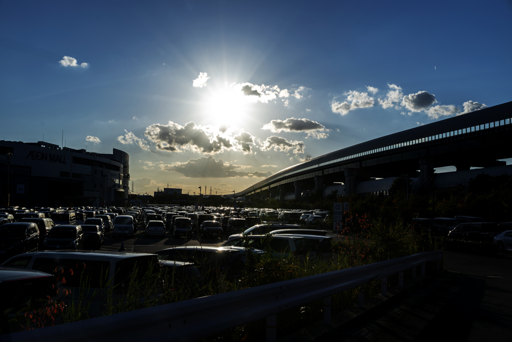 スーパーは混雑