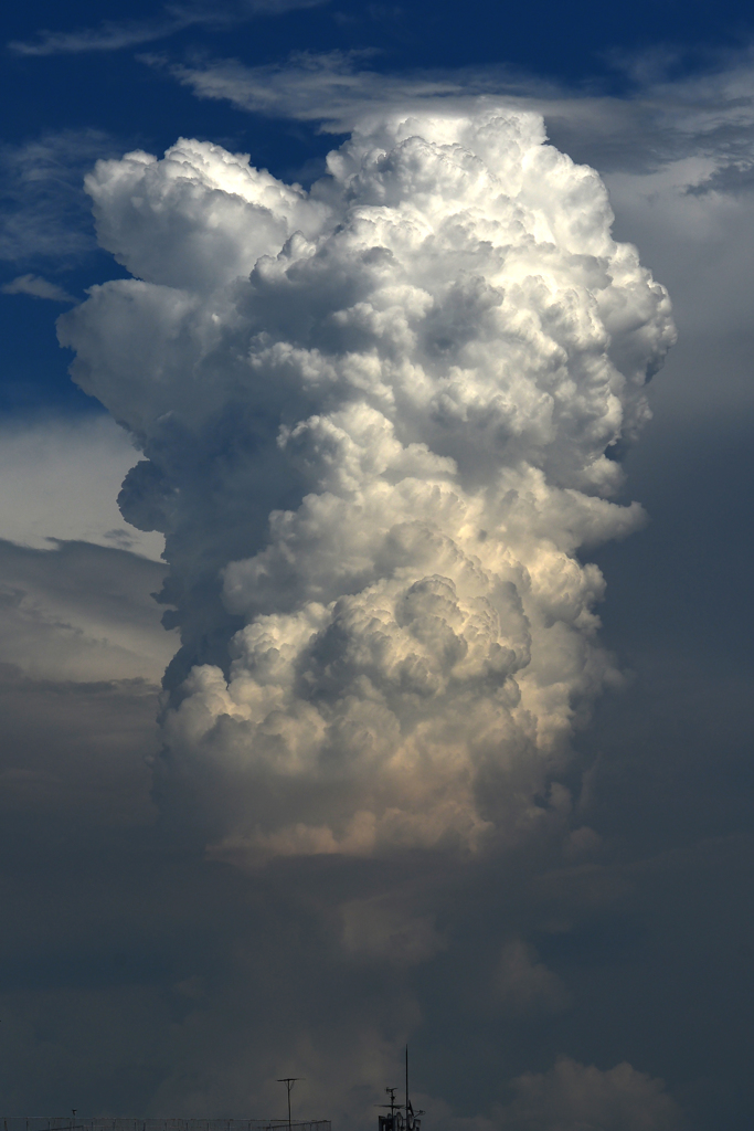 縦長入道雲