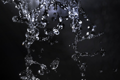 水