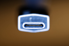 USB-ｃ