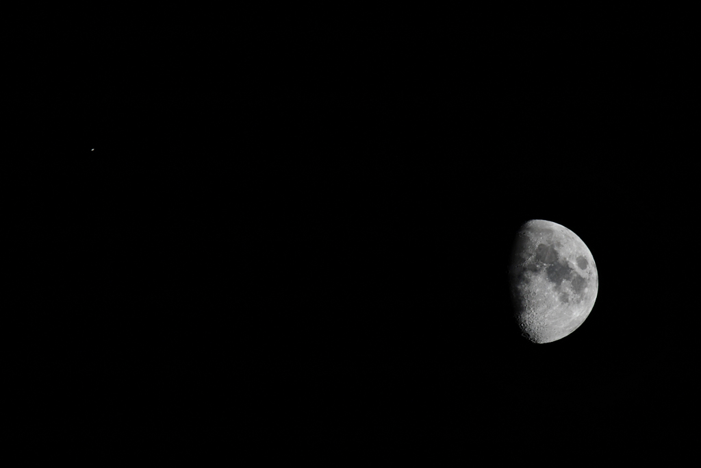 -土星と月-