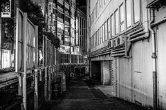 B/W.