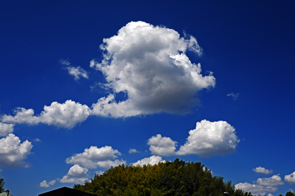 ☁