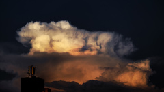 ☁..