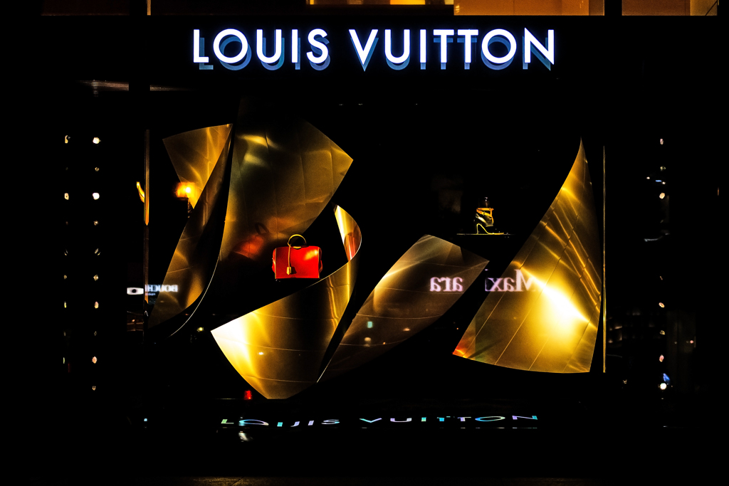 LV