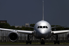 ✈