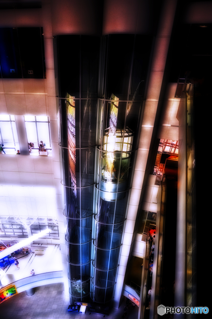 チューブエレベーター