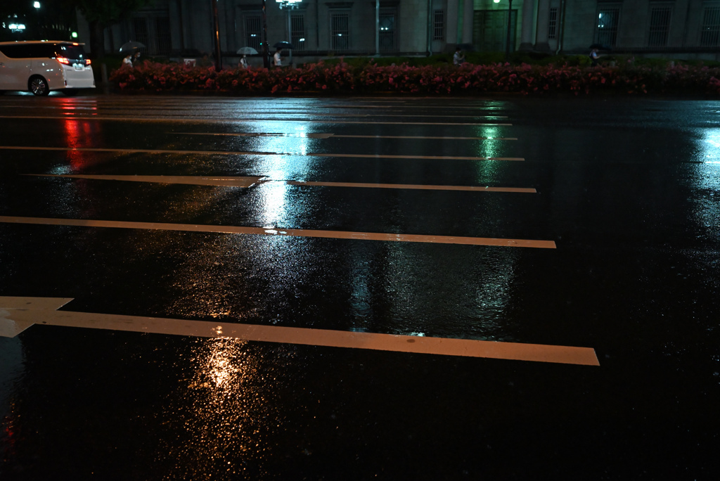 雨＿