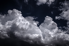 ☁..