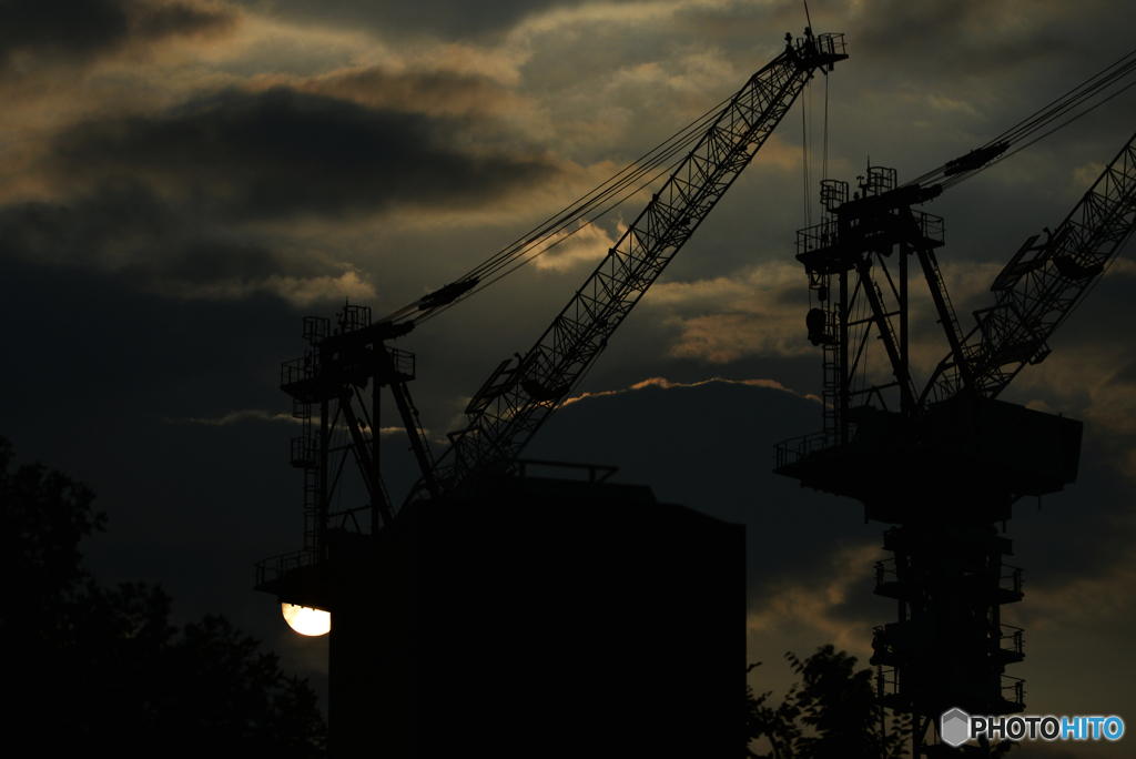 夕日クレーン
