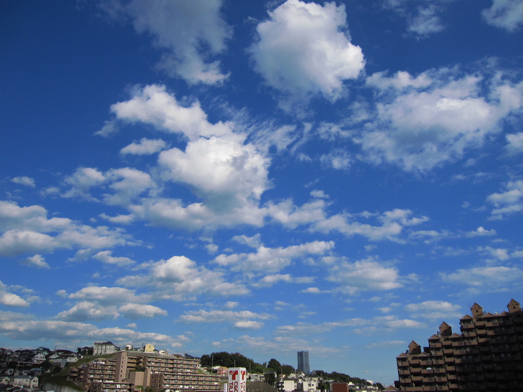 あの雲の向こうに