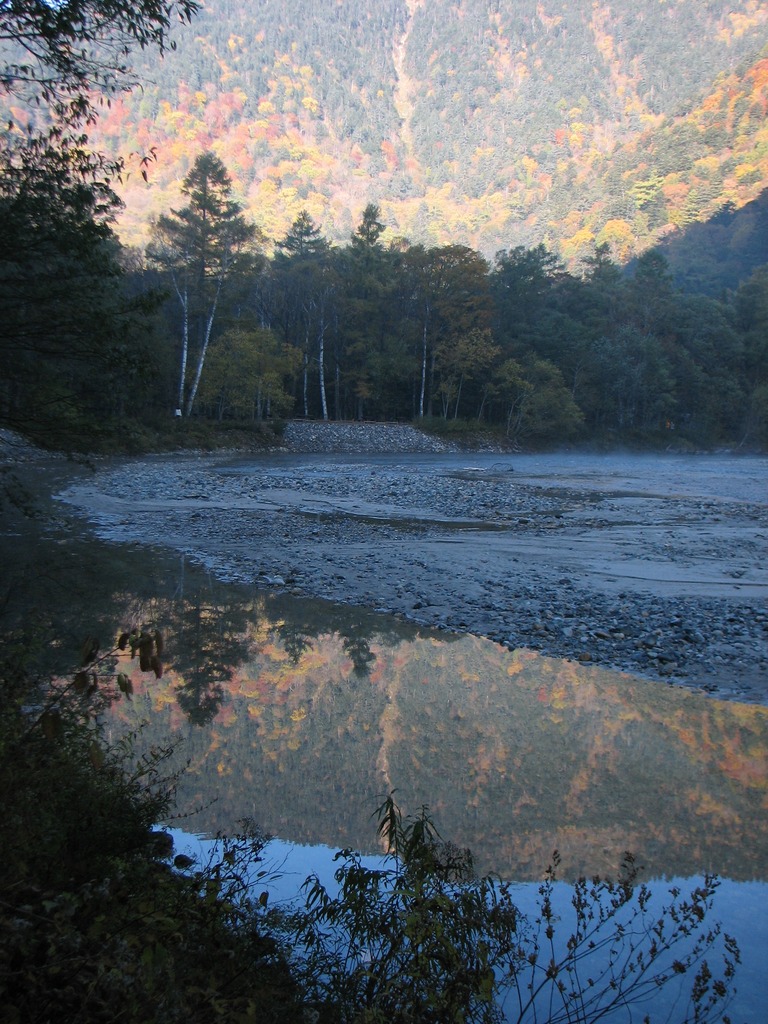 大正池に映る焼岳連山
