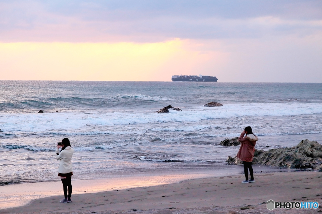 大型貨物船。。コスメも積んでるかしら。。